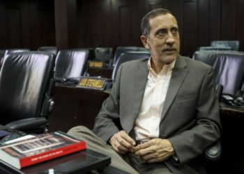 José Guerra propone bono de $50 a pensionados y empleados públicos en enero