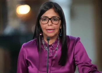 Delcy Rodríguez advierte a Trinidad y Tobago que «deben pagar el gas para tenerlo»