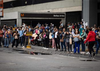 Delcy Rodríguez asegura que el paro de transporte se planificó desde el exterior