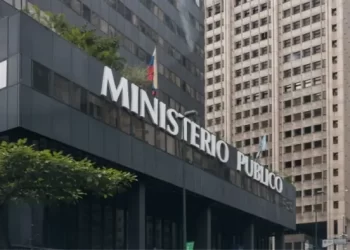 Extienden plazo de postulaciones para los cargos de fiscal general y defensor del pueblo