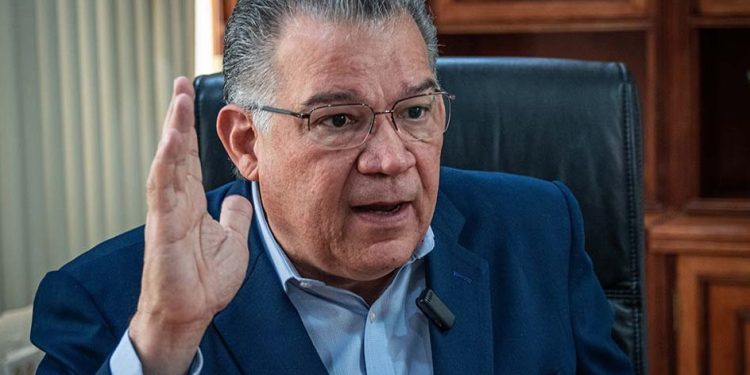 Márquez plantea algunas  propuestas para recuperar a Venezuela