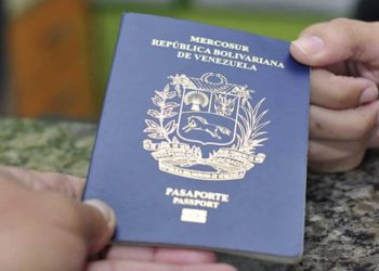 Saime anuncia que se permitirá retirar pasaportes por un familiar directo