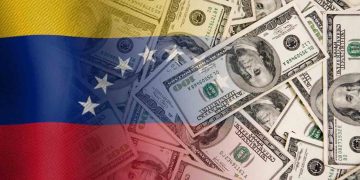 Evalúan integración del bono contra la guerra económica al salario base