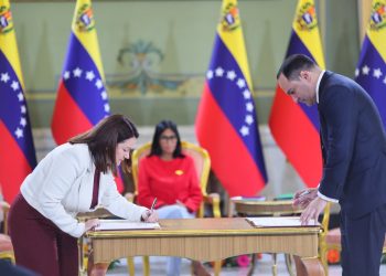 Pdvsa firmó nuevos acuerdos con la Corporación Nacional de Hidrocarburos de Italia