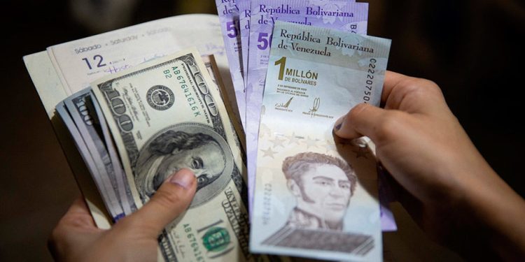 Salario mensual del venezolano alcanza cifra récord de 0,27 centavos de dólar