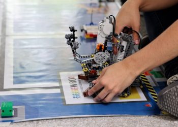 Inauguran moderna Sala de Robótica Educativa en el Centro de Educación Argimiro Gabaldón de Puerto La Cruz