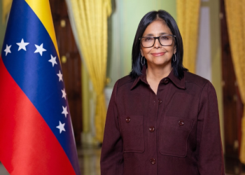 Presentan fotografía oficial de Delcy Rodríguez como presidenta encargada y comandante en jefe de Venezuela