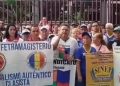 Docentes denuncian  impedimentos de la banca para disponer de sus salarios