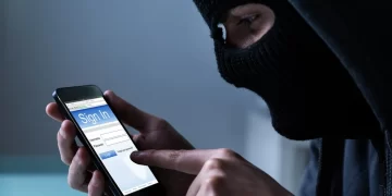 Las estafas telefónicas suplantando agentes bancarios están a la orden del día