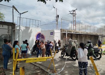 Confirman traslado de 931 reclusos tras control de motín en cárcel de Barinas