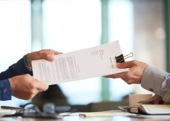Gobierno interino anunció proceso de consulta para simplificar trámites administrativos
