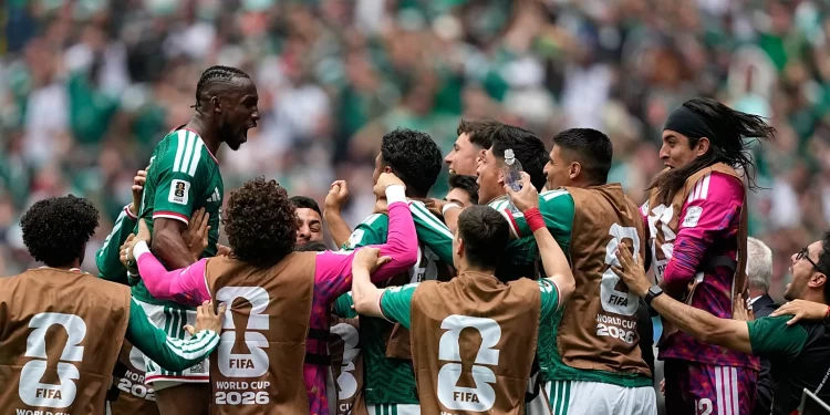 México inaugura juegos del Mundial de Fútbol 2026 con triunfo de 2-0 sobre Sudáfrica