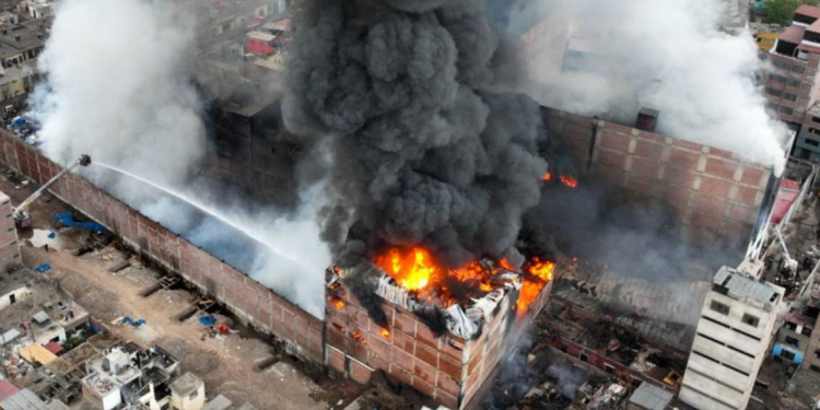 Familia venezolana falleció en propagación de incendio en Perú
