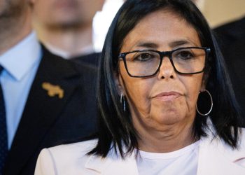 Delcy Rodríguez exhorta a erradicar la extorsión de cuerpos policiales, tribunales y fiscales contra los ciudadanos