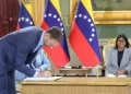 Venezuela firma acuerdos con Shell para el iniciar Fase I del Campo Loran