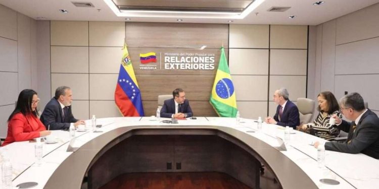 Venezuela y Brasil acuerdan agenda de trabajo conjunto