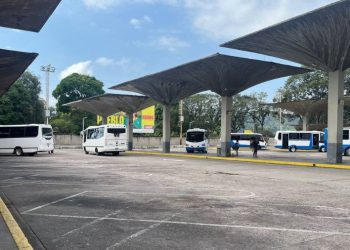 Más de 350 rescatistas internacionales movilizados desde Táchira a zonas afectadas 