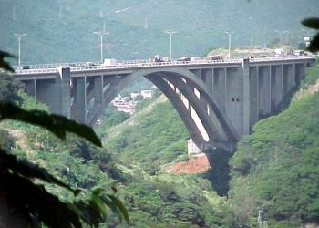 Autoridades informaron sobre inspecciones a corredores viales tras terremotos