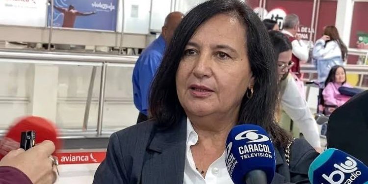 Dinorah Figuera anunció proceso de consultas con «todos los sectores democráticos»