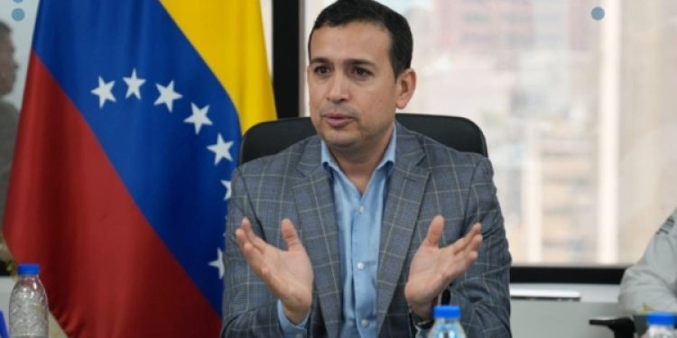 Designan a Johann Álvarez Márquez como nuevo encargado de Negocios de Venezuela en EE. UU.