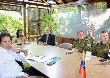 Delcy evalúa el avance de la recolección de escombros