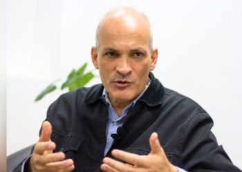 Ricardo Menéndez plantea que nuevas viviendas en La Guaira