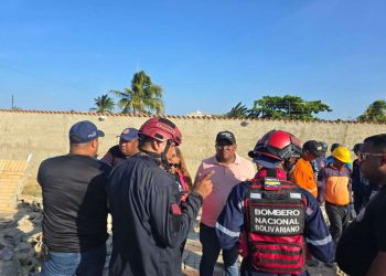 Muere hombre tras colapso de edificio en Chichiriviche