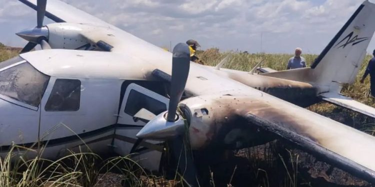 Cinco heridos tras colisión e incendio de avioneta en el aeropuerto de Ciudad Bolívar
