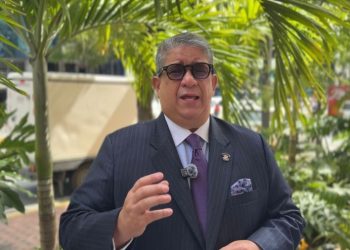 José Gregorio Correa pide que recursos petrolero sea para maestros, adultos mayores y servicios públicos