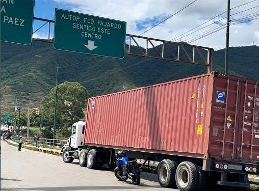 Alaldesa de Caracas confirma dos muertos y 16 heridos en accidente en La Yaguara