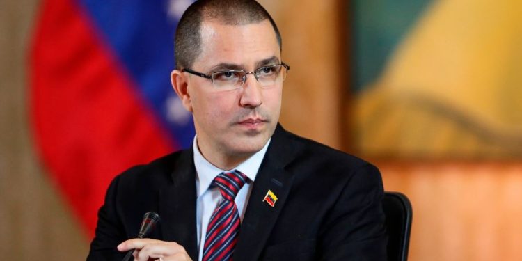 Arreaza respalda discurso de Delcy en la ONU: «El diálogo es la única vía»