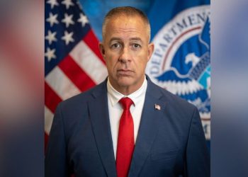 La Casa Blanca retira la postulación de su candidato para director del ICE