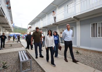A cuatro meses de los terremotos entregan 500 viviendas transitorias en Ciudad Caribia para 740 familias afectadas