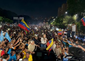 María Corina Machado llegó a Caracas este domingo 26Oct