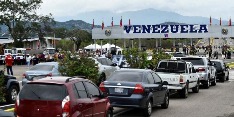Embajador de Venezuela en Colombia propone mantener habilitados las 24 horas los pasos fronterizos entre ambos países
