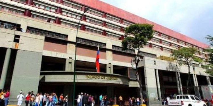 Solicitan juicio en libertad para siete militares