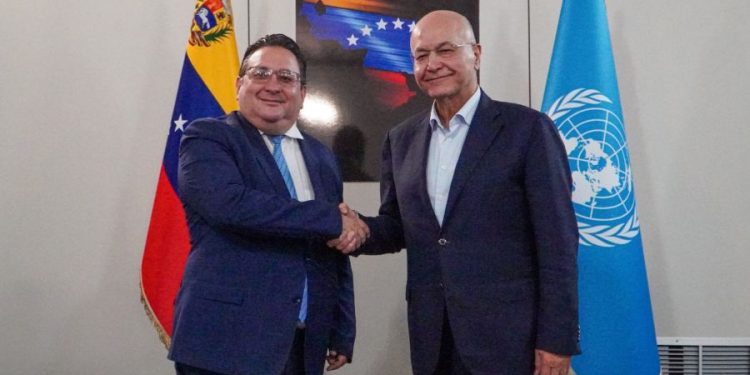 Arribó a Caracas el alto Comisionado de la ONU para los Refugiados
